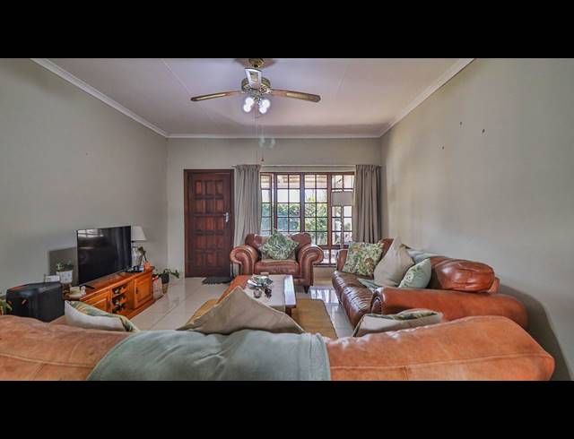2 BEDROOM SIMPLEX FOR SALE IN BOUGHTON
